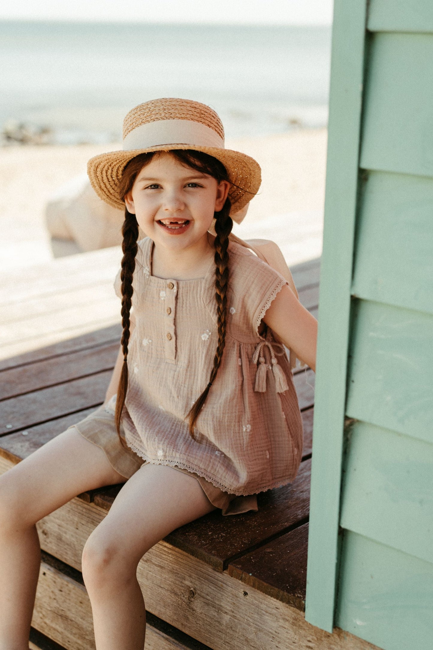 Linen Lace Shorts - Sand
