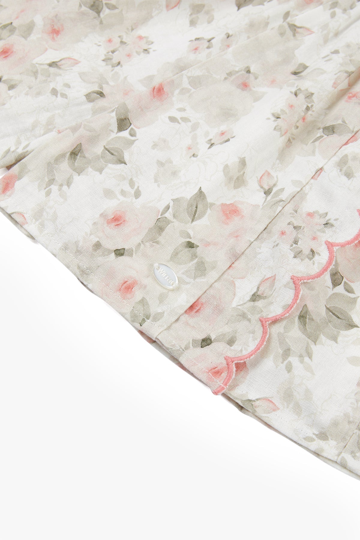 Wonderland Short