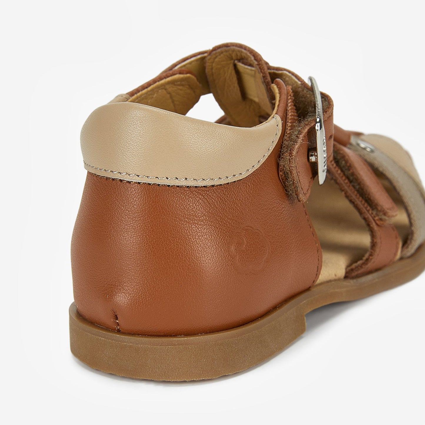 Avery - Latte Brown