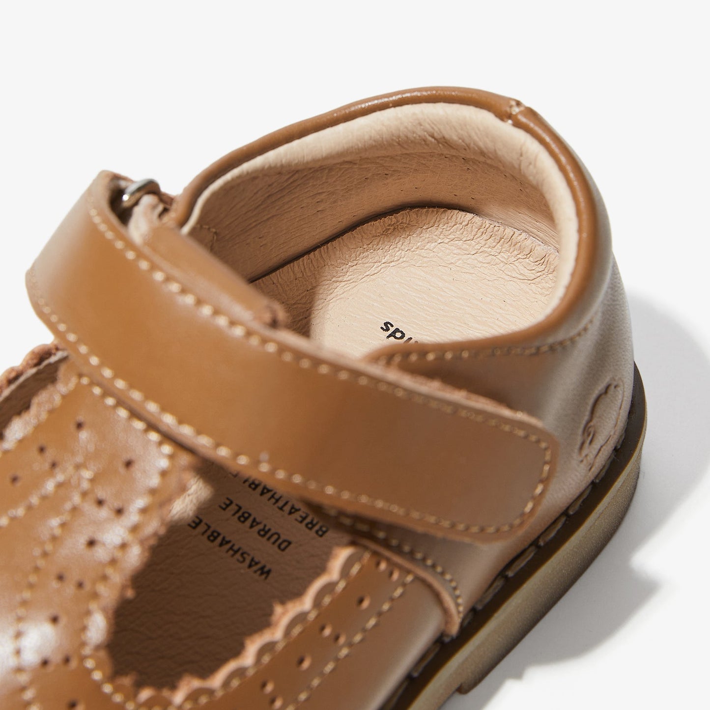 Cheryl - Chestnut Brown