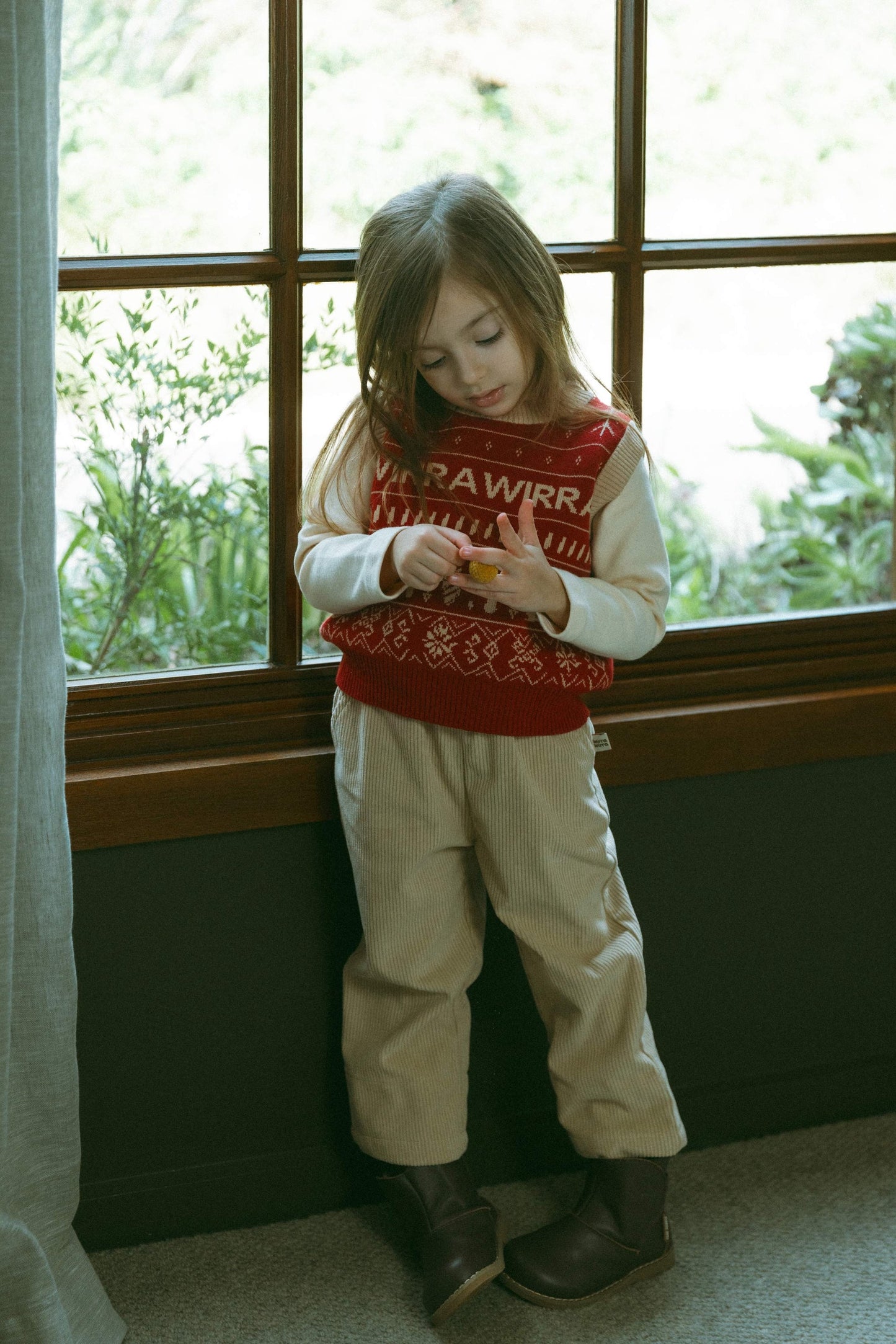 Forest Code Knitted Vest - berry red