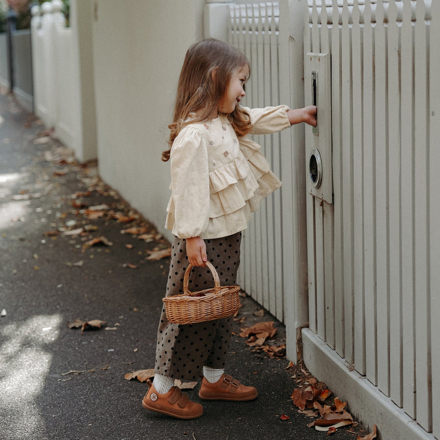 Halo - Latte Brown