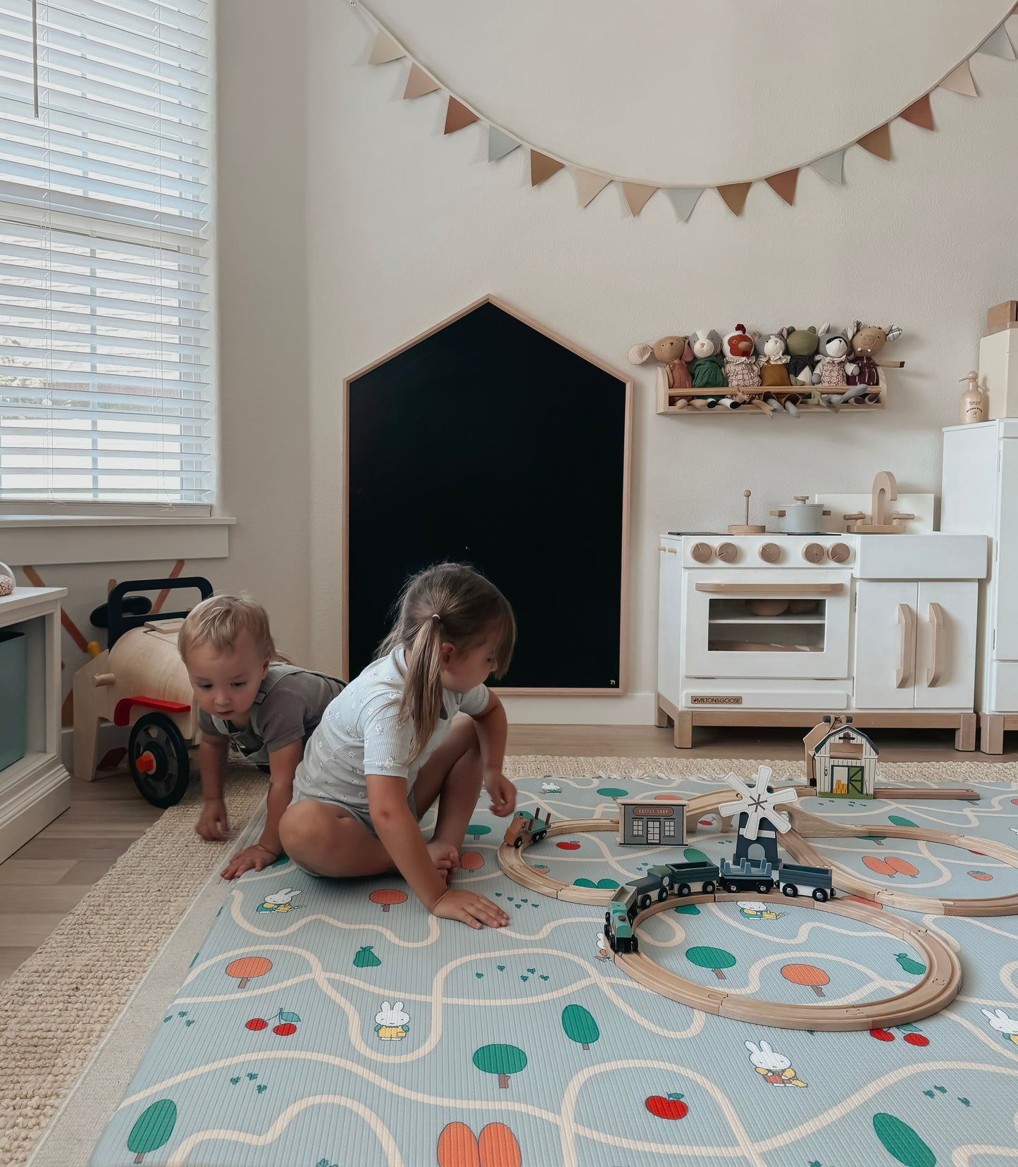 Miffy X Little Bot Baby Play Mat (Ofie mat, Miffy and friends)
