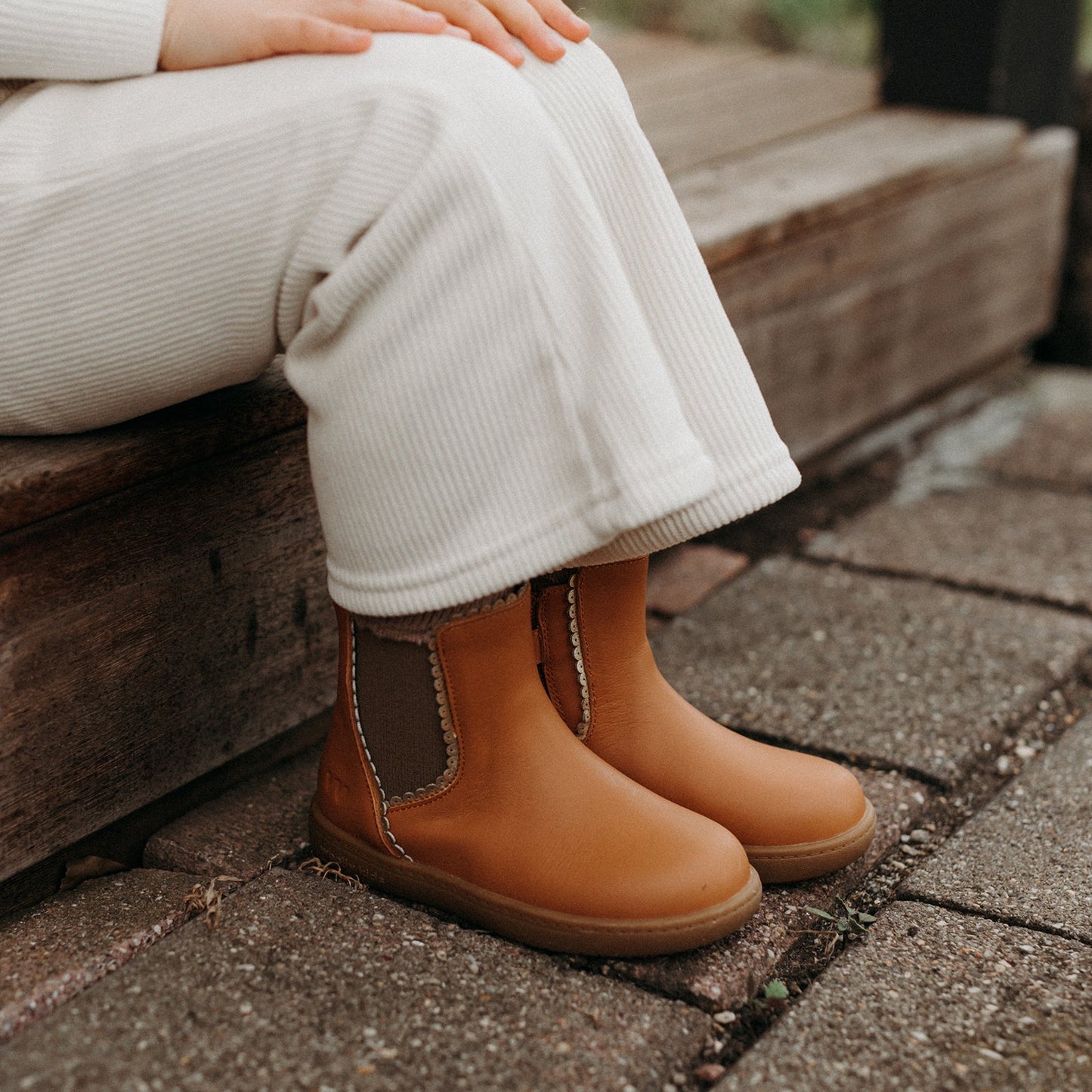 Sally - Chestnut Brown