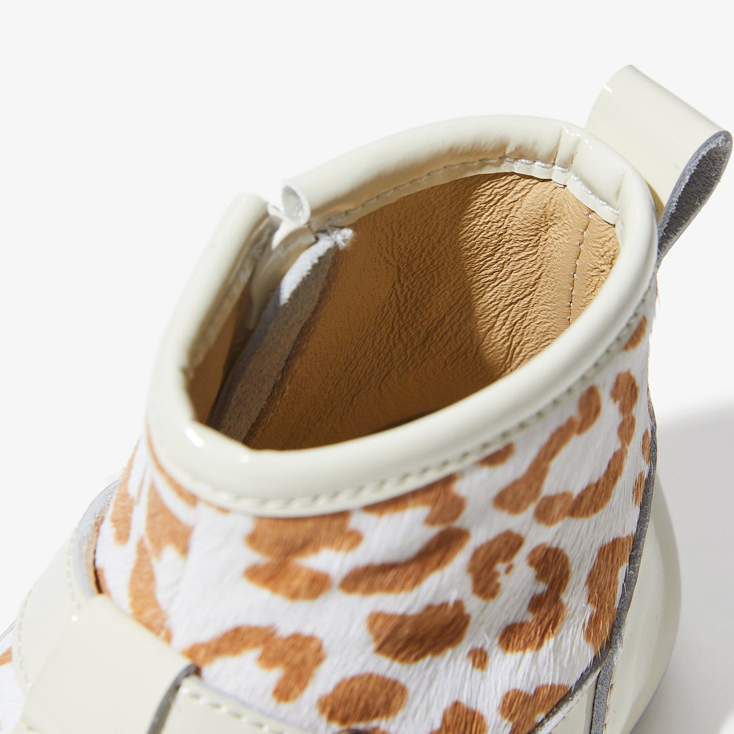 Alva - Cream White
