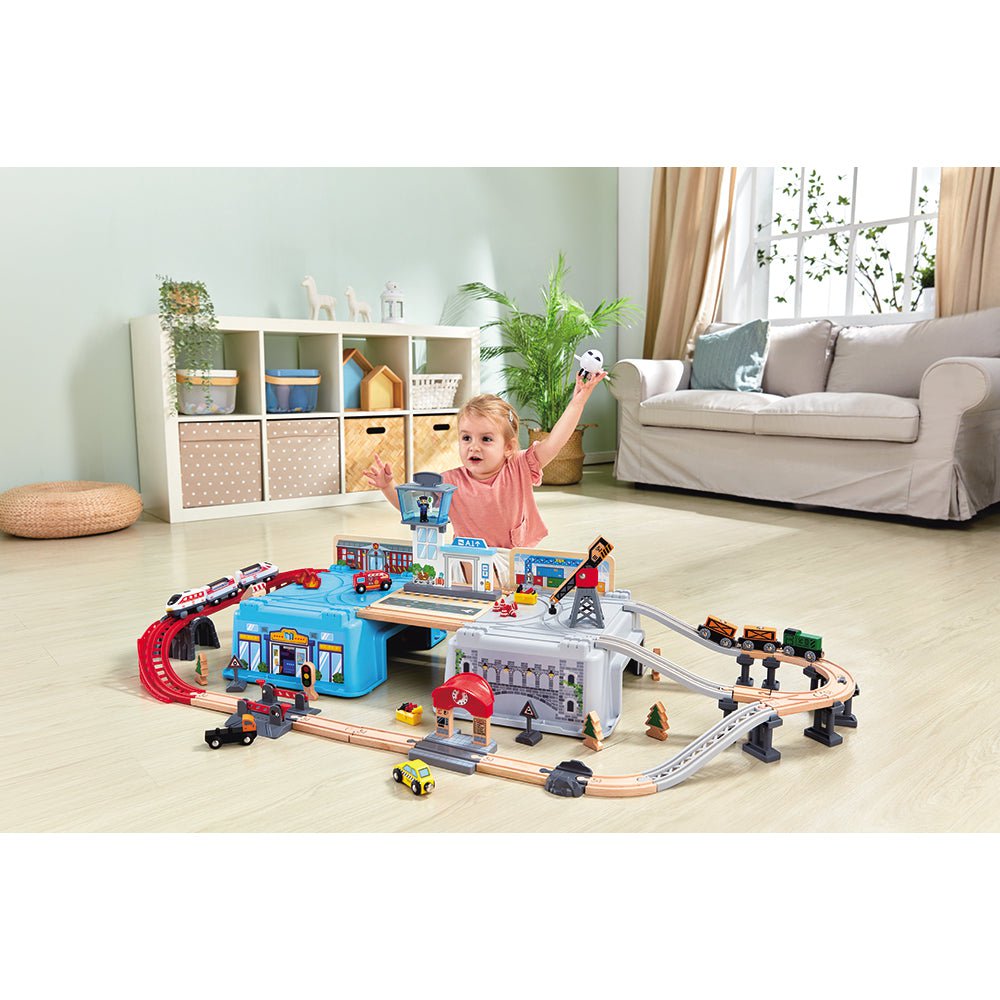 Hape - Mega Metropolis Train Bucket Set All Toys