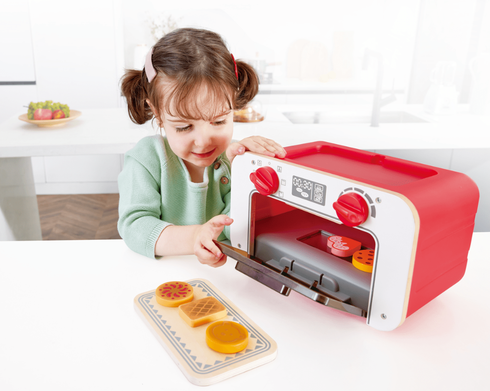 Hape - My Baking Oven With Magic Cookies
