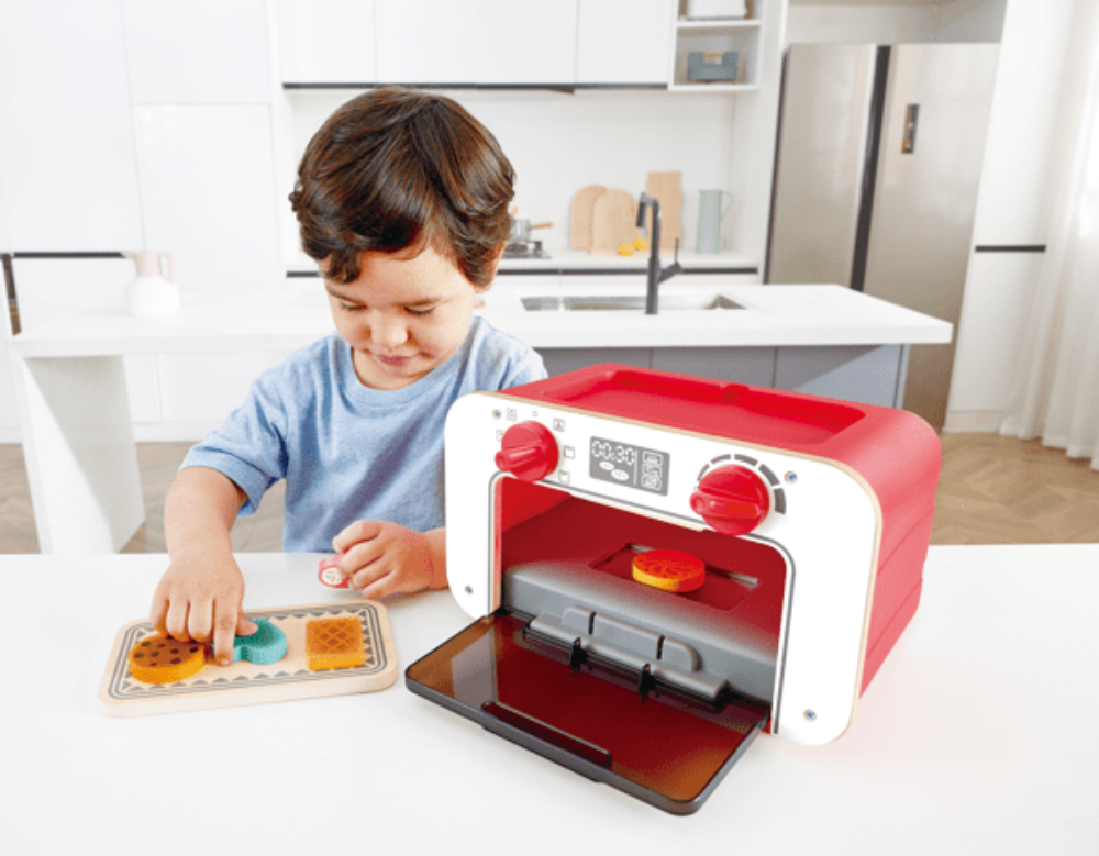 Hape - My Baking Oven With Magic Cookies