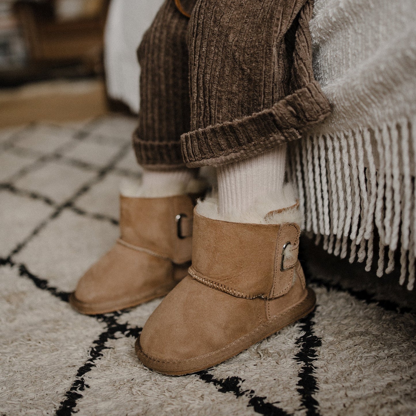 Lock Infants - Chestnut