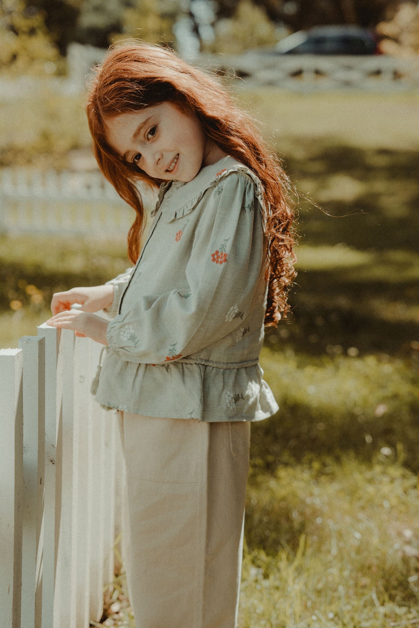 Long Sleeve Embroidered Blouse - Pale Green